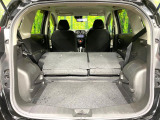普段のお買い物や通勤、送迎等に十分な荷室スペースを確保しております。セカンドシートを倒すと、大きな荷物の積載も可能です♪