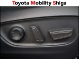 ドライビングポジションの調節に便利なパワ-シ-トを装備しています。
