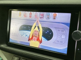テレビ映像を画面で楽しめる装備です。停車中の休憩時間などに番組を視聴でき、画面も見やすい大きさで、ちょっとした待ち時間を過ごす際にも活用いただけます。