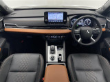 アウトランダー PHEV 2.4 P 4WD 本革シート