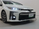 高輝度で点灯速度が速く、しかも消費電力の少ないLEDヘッドライトが装備されています!LEDの明るい光が走行中の視界の確保をサポートして、夜のドライブがより楽しく安全に運転できます♪