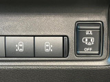 【両側パワースライドドア】スマートキーや運転席のスイッチで後席両側スライドドアの開閉が可能♪電動だから力を入れてドアを開ける必要が無く、小さなお子様でも簡単に開け閉めでき快適です♪