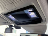 LEDルームライトはタッチで消灯・点灯操作ができます。極力物理スイッチを無くして、先進的なスッキリとしたデザインを採用しています。