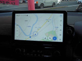 純正ナビを装備。タッチパネル式で使いやすく、お出かけもラクラクです。