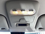 カープレシャスではご納車後もお客様に安心しておクルマにお乗り頂くため、【2か月又は2,000km】の保証をお付けしております!当社は保証金額をお支払い総額に含ませていただいております!