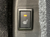 【シートヒーター】寒い日に重宝するシートヒーター!エアコンより早く温まってくれるので寒がりの人も安心ですね♪エアコンの温風は乾燥するから苦手、という方にもをおすすめです。