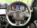 【ステアリングスイッチ】運転中、前方から目線をそらすことなく、オーディオ等の操作が可能な便利機能!安心&快適なドライブを演出してくれます♪