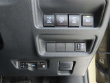 両側電動のスライドドアで楽々スムース!運転席からも開閉の操作もできます♪キーのスイッチひとつで自動開閉できる便利な機能もついてます♪