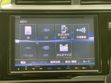 SDやUSB、Bluetooth Audioなどの項目が並び、利用したい機能を画面上で選択できます。各項目が見分けやすく、目的に合わせて使い分けしやすい設計です。日常の移動を便利にサポートします。
