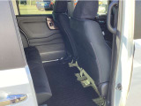展示車になる工程で室内クリーニングをさせて頂き皆様に安心して触っていただけるよう展示させて頂いております。内外装で気になる点など御座いましたら詳細を写真などでご案内できますのでご遠慮なくお尋ね下さい。