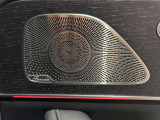 メルセデス・ベンツの定める厳しい基準をクリアしたお車のみをご案内させて頂きます。納車前整備はメーカー規定に基づき100項目以上にも及ぶ点検を熟練のメカニックによって行いご納車させて頂きます。
