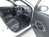 【禁煙車の定義】当店の定義・・・☆タバコ臭くない事☆コゲがない事☆灰皿等の喫煙器具が未使用の事 以上3項目をクリアした場合【禁煙車】と表示します。(現状を表しています。過去の事は、断定できません。)
