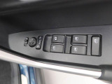 ダイハツディーラーでは「ダイハツ認定U-CAR」という基準を設け、車選びに詳しくないお客様でも「安心して選べる」をご提供しています。