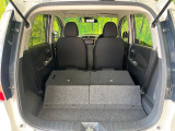 普段のお買い物や通勤、送迎等に十分な荷室スペースを確保しております。セカンドシートを倒すと、大きな荷物の積載も可能です♪