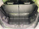 普段のお買い物や通勤、送迎等に十分な荷室スペースを確保しております。セカンドシートを倒すと、大きな荷物の積載も可能です♪