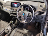 ☆センターパネルを運転席側に僅かに傾けたBMW独特のインパネ☆【駆け抜ける歓び】はここからもスタートしております☆