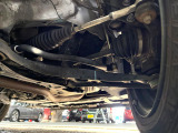 お車を安心してお乗りいただく為には、足回りの定期点検が欠かせません。サービスサポート(有償保証)では無料点検もご提供しており、安心のカーライフをお過ごしいただけるサポート体制が整っています。