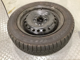 当社にてデモ走行時に装着していたワンシーズン使用の中古スタットレスタイヤ+ホイール4本セットを用意致しました。(2025年製、タイヤ+ホイールは現状渡し、保証対象外です)