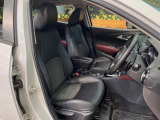 運転席シート廻りは使用感も少なく、良好な状態となっています。丁寧に使われていたことがよくわかりますね。