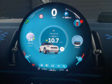 有機ELディスプレイが、とにかく見やすいです。
