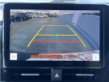 バックガイドモニターで、後方を確認しながら安心して駐車することができます。運転初心者も熟練者も必須の機能ですよ!