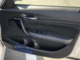 ドア内張りも良好な状態です。