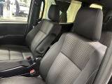 車内は家族みんなでゆったり乗れて驚くほど使いやすいです