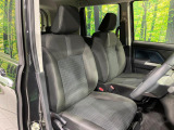運転席シート廻りは使用感も少なく、良好な状態となっています。丁寧に使われていたことがよくわかりますね。