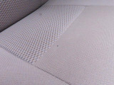 シートには年式相応の使用感がございます。中古車のため、多少の汚れや擦れなどが見られる場合がございます。車内の状態につきましては、掲載写真にてご確認ください。
