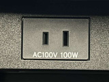 トヨタ認定中古車 7人乗り 6000キロ AC100V  全周囲カメラ BSM   ナビ&フルセグTV Bluetooth  LEDヘッドライト アルミホイール ワンオーナー スマートキー ETC  ドラレコ ブラインドスポットモニター