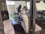 納車前にはプロのメカニックが点検、整備を行いますので安心してお乗り頂けます!!
