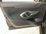 パワーウィンドウです!運転席でラクラク操作!元気なお子様やワンちゃんのイタズラも防いでいただけますよ。