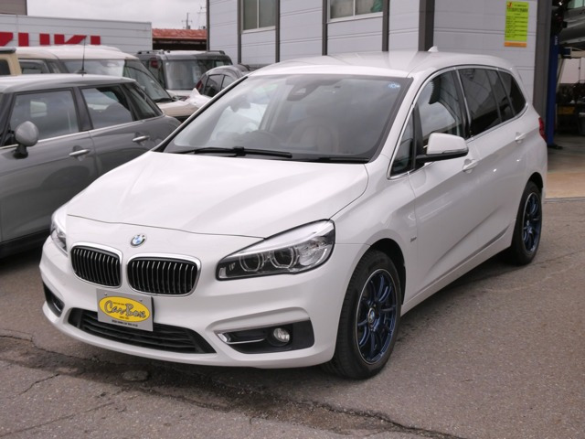 2シリーズグランツアラー 218d xドライブ ラグジュアリー 4WD 