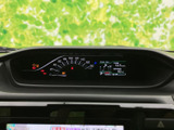 視認性の高いメーター類で、運転状況を的確に把握。運転に必要な情報をわかりやすく表示し、安全運転をサポートします。