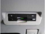 【ETC】高速道路、有料道路の料金をキャッシュレスでスムーズに通過できます。