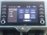 オーディオソースはご覧の通りです。Bluetoothを搭載しています。スマホと連動させると音楽等楽しむことが出来ます。