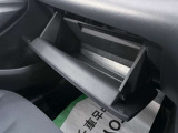 置き場所に困るティッシュボックスも入りそうですね。