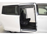 当店は全車『ロングラン保証』付!(1年間、距離無制限 HV車はHV保証付) 別途延長保証もご用意しております♪ ぜひ現車を確認にご来店ください