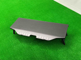 ラゲージアンダーボックスの蓋であるデッキボードを取り外して,レジャー時にテーブルとして使用できる便利なラゲージアイテムです