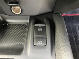 販売車両には法定整備がしっかりと含まれています。見えない部分のトラブルを事前に防止し、安全面を最優先に考えた整備を行ってから納車されるため、納車日から快適に走行できます。