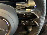 メモリー付きパワーシートが装備されている車両はシートの位置・ドアミラーの角度・ハンドルの位置を3名まで記憶出来ます。