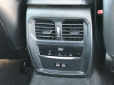 車両の詳細、ご質問につきましては、営業スタッフまでお気軽にご連絡下さいませ。遠方のお客様には実車の詳細動画送信も承ります。お問合せをお待ち致しております。
