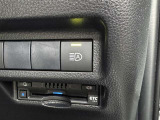 オートマチックハイビームとは、先行車や対向車のライトを認識し、ハイビームとロービームを自動で切り替える機能です。夜道の視界を確保します。詳細は販売店スタッフまでおたずねください。