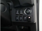 電動のスライドドアで楽々スムース!運転席からも開閉の操作もできます♪キーのスイッチひとつで自動開閉できる便利な機能もついてます♪