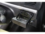 運転席カップホルダーです。