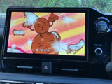 画面でテレビ映像を視聴できる装備です。停車中の休憩時間などに映像を楽しめるため、車内で過ごすひとときの選択肢が広がります。視聴は停車中にお楽しみください。