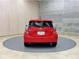 リヤ、後ろから見るとまた車の印象が変わってきますね☆☆
