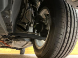 お車を安心してお乗りいただく為には、足回りの定期点検が欠かせません。サービスサポート(有償保証)では無料点検もご提供しており、安心のカーライフをお過ごしいただけるサポート体制が整っています。