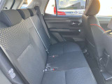 ゆとりある広々とした車内空間は、ドライブを始め買い物やレジャーなど、幅広く活躍します。一人でもみんなとでもお出かけを楽しみましょう!
