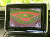 テレビ番組を停車中に視聴できる画面を備えています。野球中継などの映像を楽しめるため、休憩時間の過ごし方にも便利。画面上で放送情報や映像を確認できます。